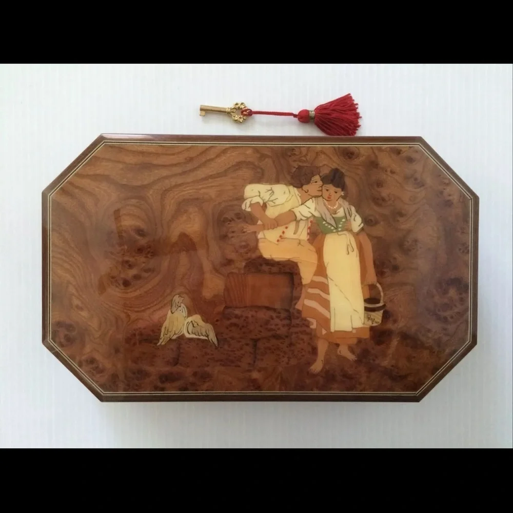 Handcrafted Italian Inlaid Wood Musical Jewelry Box Giglio Fascination Waltz VTG